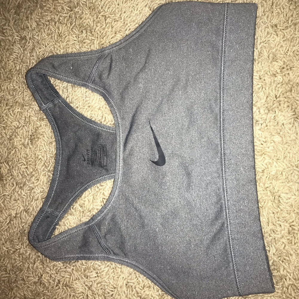 nike sports bra